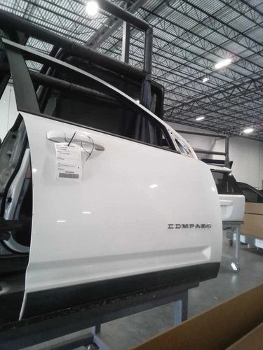 2011 Jeep Compass R. electric window Used OEM complete door assembly used OEM complete door assembly