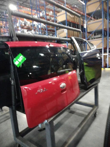 Kia Soul 2013 Tailgate Red OEM Used w/privacy tint glass 139K miles used OEM liftgate or tailgate