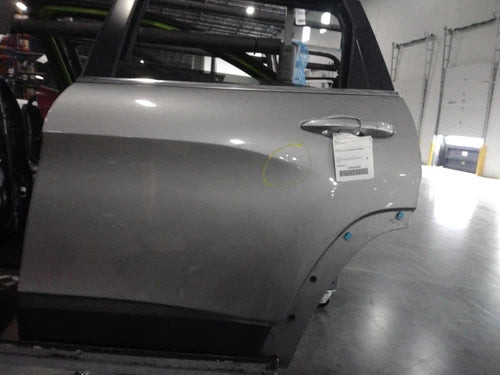 2015 Jeep Cherokee Left Silver OEM Door 4WD 3.2L Used Salvage Part used OEM complete door assembly