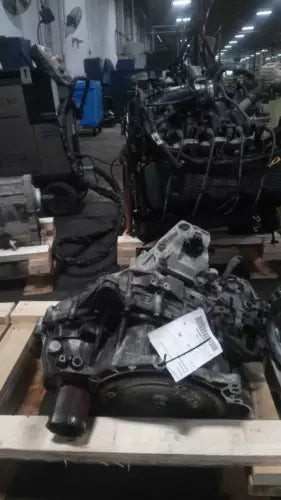 2016 Kia Soul OEM Automatic Transmission Assembly Black Used used OEM transmission assembly