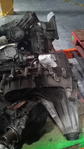 2002 GMC Sierra 1500 Transfer Case Assembly OEM Used Maroon 6-Month Warranty used OEM transfer case