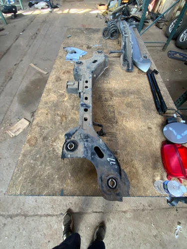 2014 2015 KIA SORENTO 2WD REAR SUBFRAME K-FRAME CROSSMEMBER CRADDLE 55405-2P250 used OEM rear subframe and crossmember