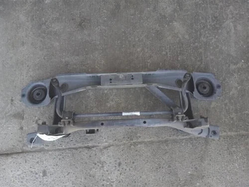 2000-2011 Ford Focus Rear Subframe Crossmember K-Frame w/Stabilizer Bar OEM used OEM sway bar
