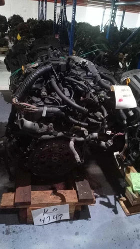 2013 Nissan Quest 3.5L V6 Used Engine OEM Complete Assembly Silver used OEM engine assembly