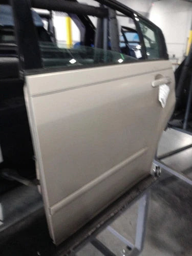 2006 Nissan Maxima w/o automatic up Used OEM complete door assembly used OEM complete door assembly
