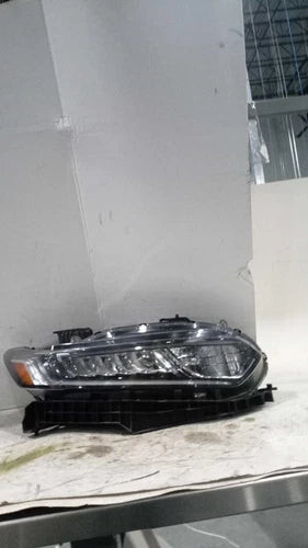 2020 Honda Accord turbo LED high beam Right Used OEM headlight used OEM headlight
