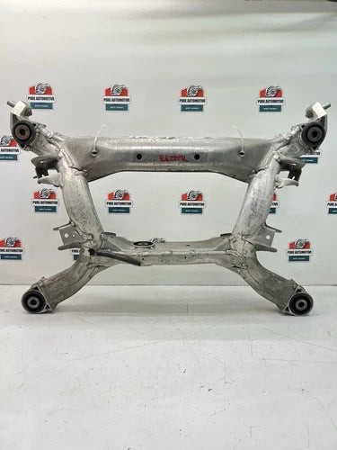 2007-2008 Nissan 350Z Rear Subframe Suspension Crossmember HR OEM used OEM rear subframe and crossmember