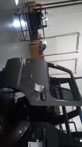 2006 Mercury Mountaineer electric a Used OEM complete door assembly used OEM complete door assembly