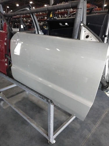 2009 Ford Mustang electric R. Cpe Fro Used OEM complete door assembly used OEM complete door assembly