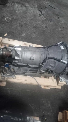 2015 Jaguar Xj AT 3.0 Used OEM transmission assembly used OEM transmission assembly