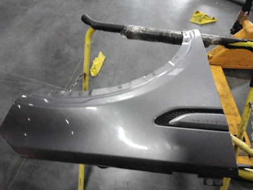2020 Land Rover Discovery sport w/o side sensors F Used OEM fender used OEM fender