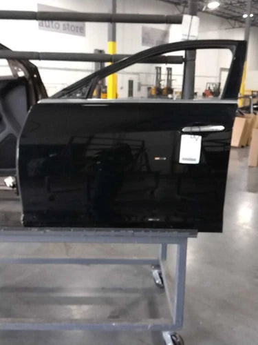 2018 Cadillac Cts Front Left Used OEM complete door assembly used OEM complete door assembly