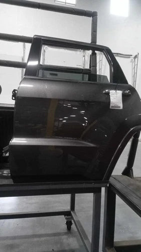 2017 Jeep Grand Cherokee Left Grey OEM Door Salvage Used OEM used OEM complete door assembly