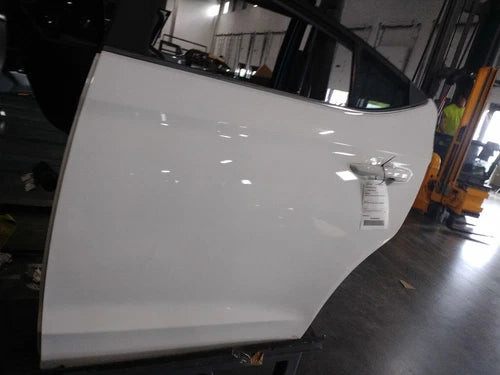 2020 Hyundai Elantra Left Side Front Door OEM White Used 53000 Mi used OEM complete door assembly