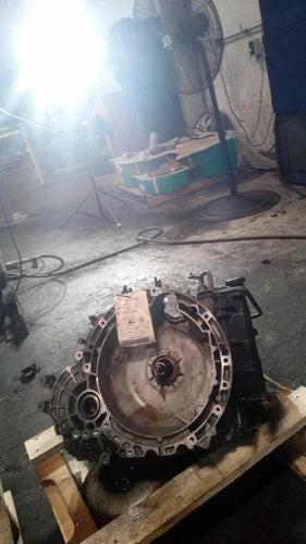 2011 Ford Explorer White Automatic Transmission OEM Runs & Drives 6 Mo Warranty Used used OEM transmission assembly
