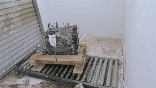 2013 Lincoln MKS Black Used OEM Automatic Transmission Assembly 3.7L 115K miles used OEM transmission assembly