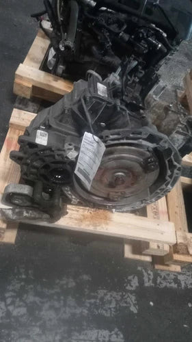 2015 Ford Taurus Automatic Transmission Assembly OEM Used White 103K Miles used OEM transmission assembly
