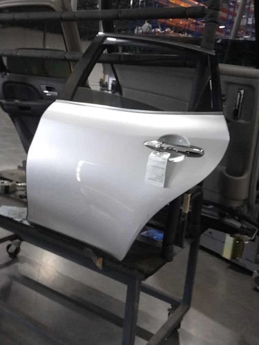 2012 Infiniti M37 Left Side Door Silver OEM Used 4DR L 121K Mi used OEM complete door assembly