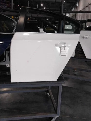2015 Chevrolet Cruze power child lo Used OEM complete door assembly used OEM complete door assembly