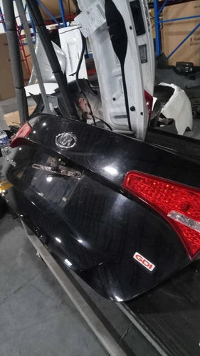 2012 Kia Optima Black OEM Tailgate 6 Mo Warranty Used 140K Miles used OEM liftgate or tailgate