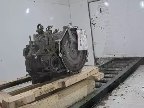Mitsubishi Outlander 2003 Automatic Transmission Assembly Used OEM Blue used OEM transmission assembly