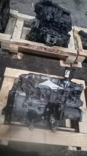 2016 Chevrolet Malibu AT VIN Z 4th di Used OEM transmission assembly used OEM transmission assembly