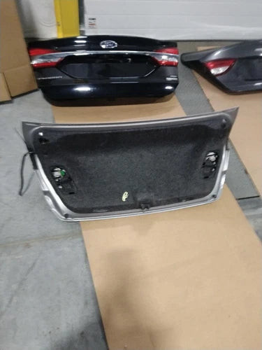 2014 Dodge Dart Grey OEM Tailgate with Camera 6 Mo Warranty Used used OEM liftgate or tailgate
