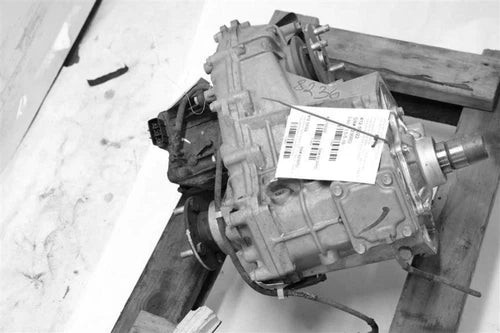 Used OEM Toyota Tacoma Transfer Case Assembly 2017 4WD Black 86K Miles used OEM transfer case