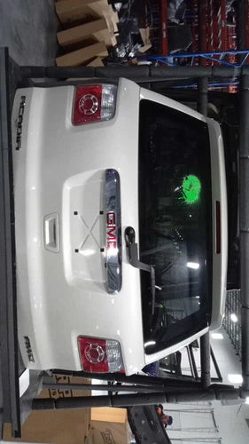 GMC Acadia 2012 White Deck Lid OEM Used No Power Lift No Camera 141K used OEM deck lid