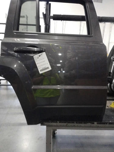 2015 Jeep Patriot R. privacy tint Used OEM complete door assembly used OEM complete door assembly