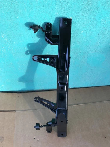 00-05 TOYOTA Celica Rear Crossmember Subframe W/ BOLTS ORIGINAL used OEM rear subframe and crossmember
