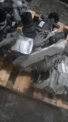 BMW X6 Differential Carrier Assembly 2013 OEM 4WD Black Used 155K Miles used OEM differential carrier