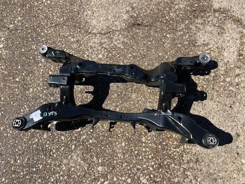 13-19 CADILLAC XTS FWD REAR CROSSMEMBER SUB FRAME OEM used OEM rear subframe and crossmember