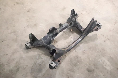 2016 - 2020 BUICK ENVISION FWD REAR SUB FRAME CROSSMEMBER CROSS MEMBER OEM used OEM rear subframe and crossmember