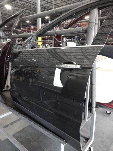 2015 Cadillac Srx Front Left Used OEM complete door assembly used OEM complete door assembly