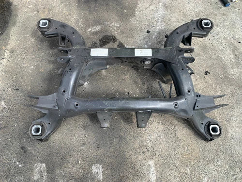 BMW OEM X5 X6 E71 E70 07-13 REAR SUBFRAME SUB FRAME CRADLE CROSS used OEM rear subframe and crossmember