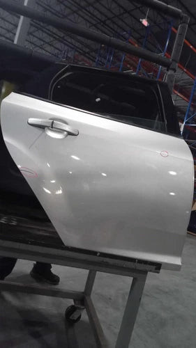 2016 Ford Focus electric window w/ Used OEM complete door assembly used OEM complete door assembly