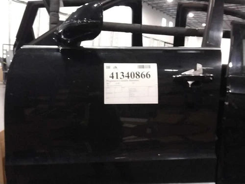 2017 Audi Q5 Left Front Door Black OEM Used 8R0831051E 8R0837461K used OEM complete door assembly