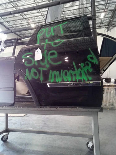 2013 Jeep Grand cherokee electric Used OEM complete door assembly used OEM complete door assembly