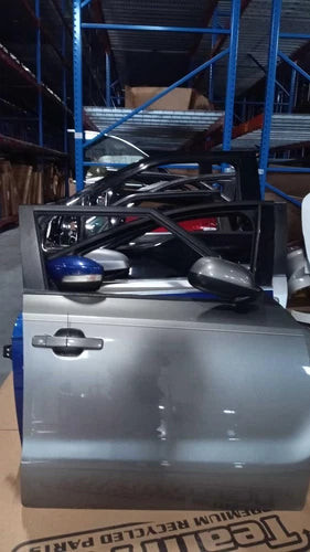 2015 Kia Soul R Door Grey OEM Used Salvage Passenger Side Silver used OEM complete door assembly