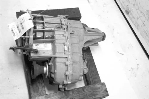 2017 GMC Canyon Transfer Case Assembly OEM Used Black 6 Mo Warranty used OEM transfer case