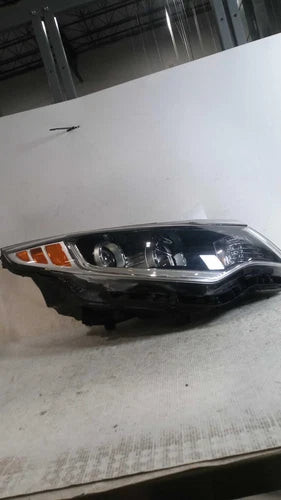Kia Optima 2018 Headlight Assembly OEM R Grey Used 4DR 102K Miles used OEM headlight