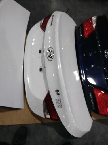 2015 Hyundai Elantra White OEM Deck Lid Used Fits 1.8L 145K Mi used OEM deck lid