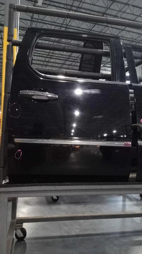 2007 Cadillac Escalade esv Rear Ri Used OEM complete door assembly used OEM complete door assembly