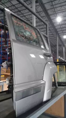 2012 Jeep Liberty side electric lig Used OEM complete door assembly used OEM complete door assembly