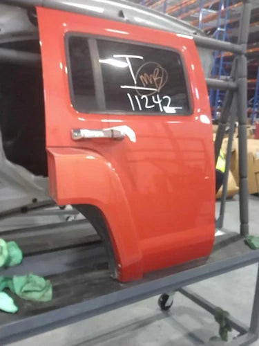 2008 Hummer h3 R. w/child s Used OEM complete door assembly used OEM complete door assembly