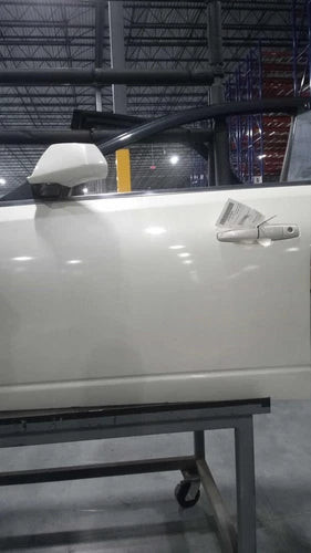 2009 Cadillac Cts Front Left Used OEM complete door assembly used OEM complete door assembly