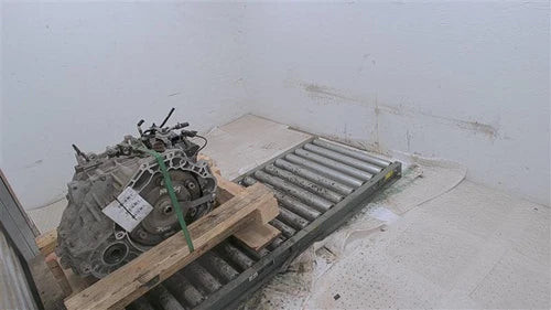 2015 Kia Cadenza Automatic Transmission Assembly Used OEM White 6-Speed used OEM transmission assembly