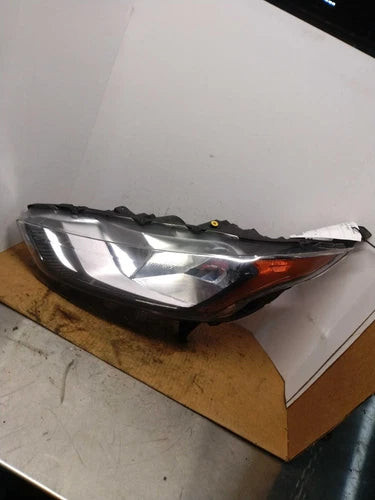 2022 Ford Transit connect halogen Left Used OEM headlight used OEM headlight