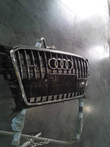 2014 Audi q5 w/S line appearance opt PQX w/park ass Used OEM grille used OEM grille